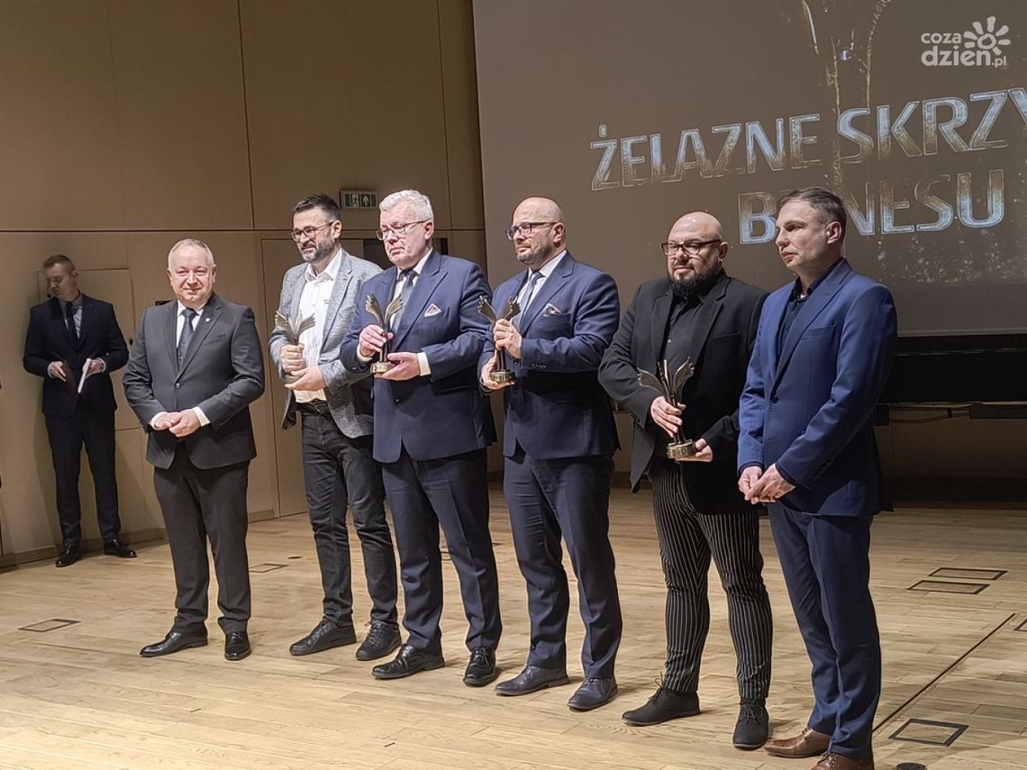 Ostrowieckie firmy ze statuetkami Żelaznych Skrzydeł Biznesu Ostrowieckie firmy ze statuetkami Żelaznych Skrzydeł Biznesu