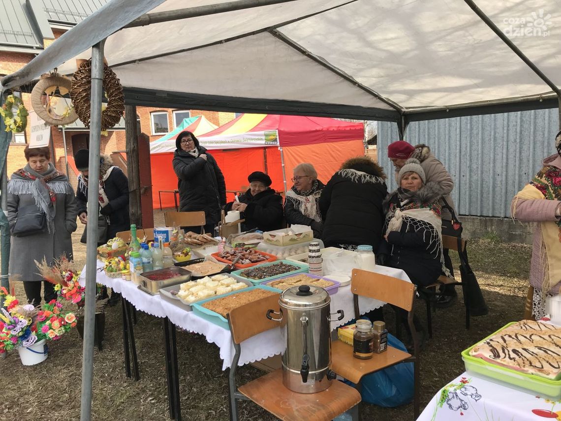 Ostrowieckie "Kaziuki" z przesłaniem dla walczącej Ukrainy Ostrowieckie "Kaziuki" z przesłaniem dla walczącej Ukrainy