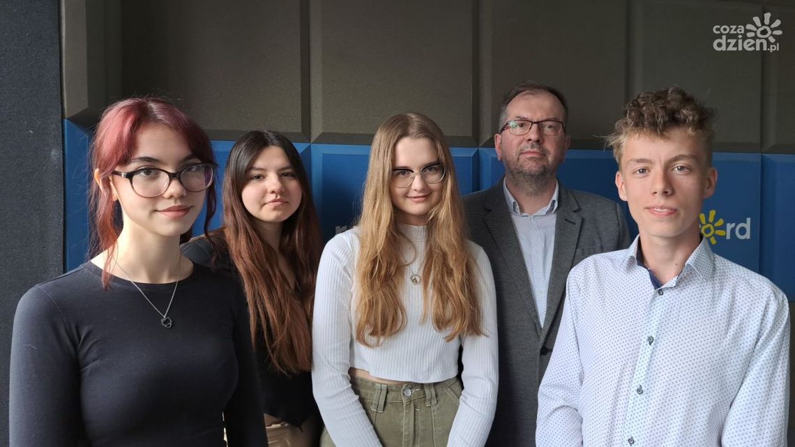 Ostrowieckie liceum kształci przyszłych dziennikarzy i aktorów Ostrowieckie liceum kształci przyszłych dziennikarzy i aktorów