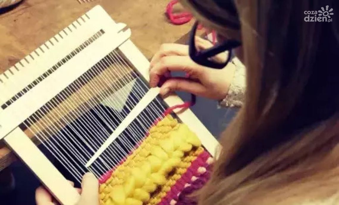 Ostrowieckie nastolatki będą uczyły się tkactwa Ostrowieckie nastolatki będą uczyły się tkactwa