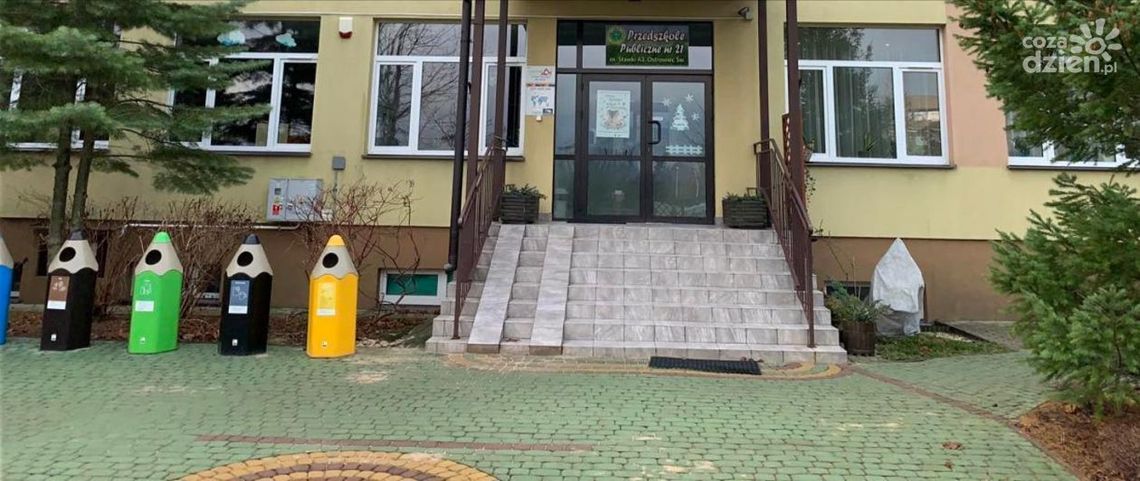 Ostrowieckie szkoły i przedszkola w pełni sezonu remontowego Ostrowieckie szkoły i przedszkola w pełni sezonu remontowego