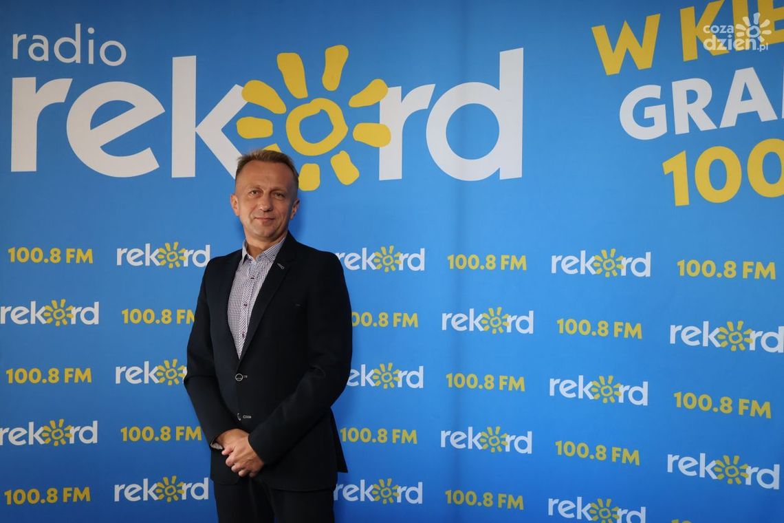 P. Szkalej: "Rodzicu nie zaśpij!" Tylko do końca listopada wnioski na szkolną wyprawkę P. Szkalej: "Rodzicu nie zaśpij!" Tylko do końca listopada wnioski na szkolną wyprawkę