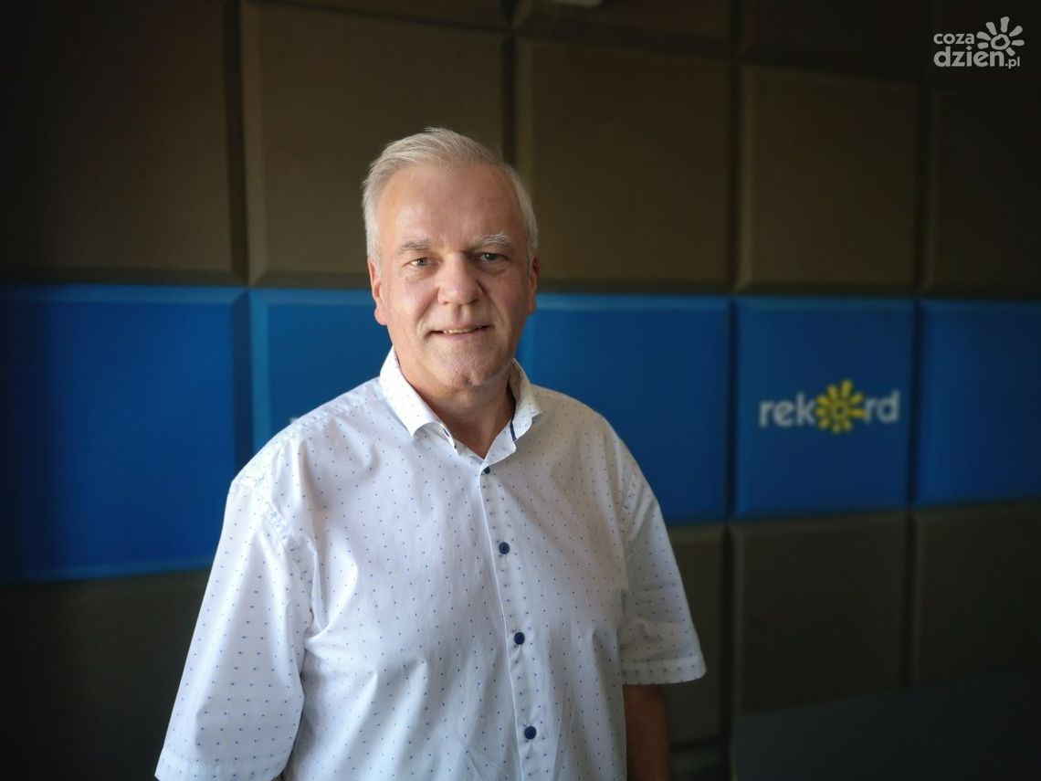 P. Węglewicz: Popołudniowe kolejki do kas potwierdzają jak dobrym pomysłem jest  tańszy bilet wstępu na baseny