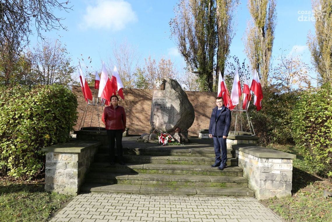 Pamiętali o rozstrzelanych przez niemieckiego okupanta Pamiętali o rozstrzelanych przez niemieckiego okupanta
