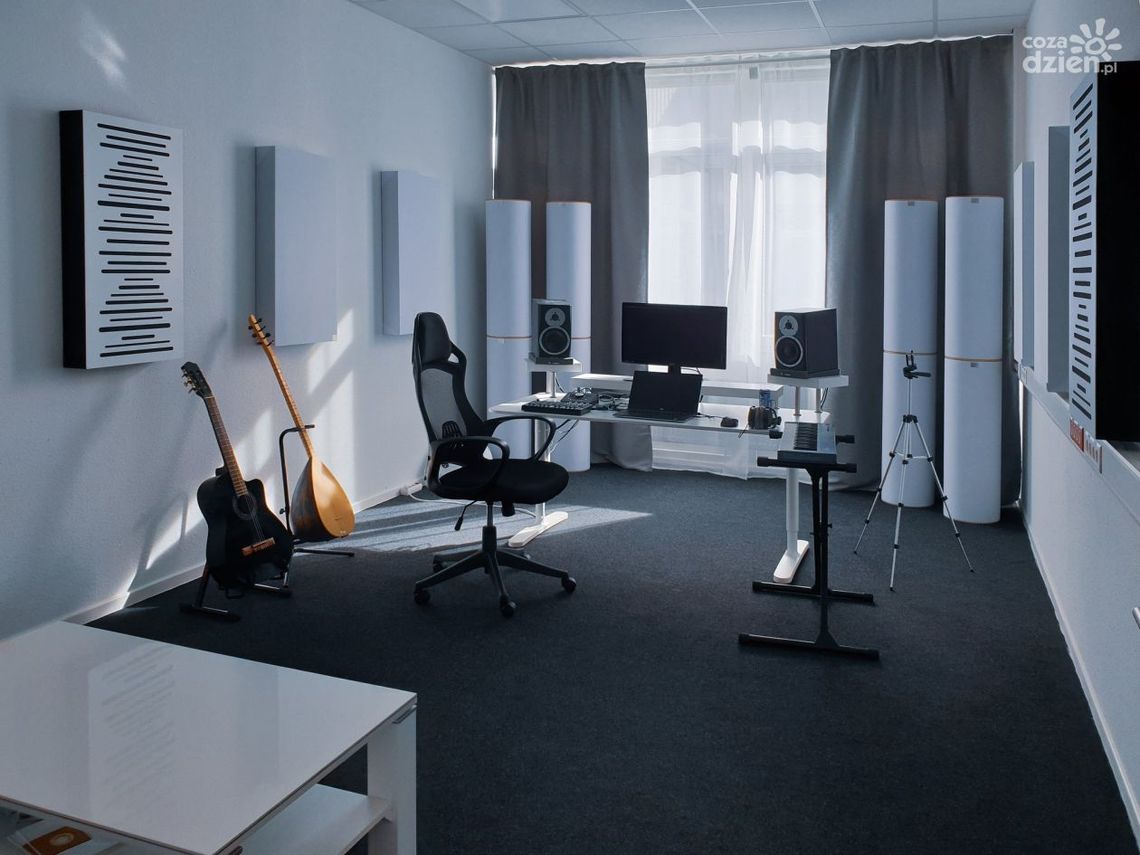 Panele akustyczne - jak są zbudowane i do czego służą?