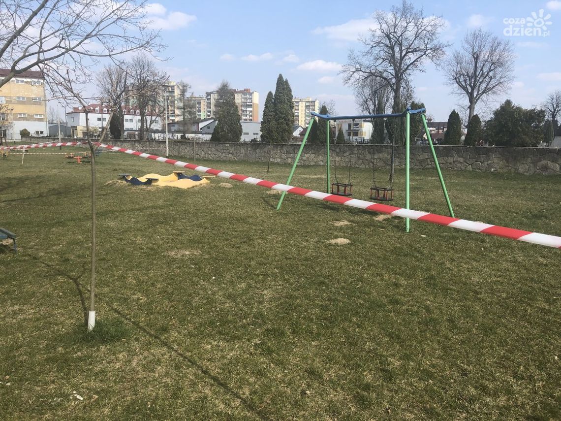 Park Miejski i place zabaw zamknięte Park Miejski i place zabaw zamknięte