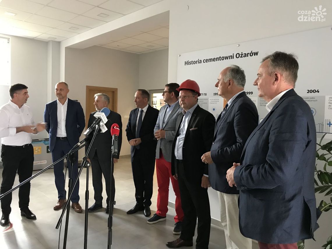 Parlamentarzyści apelują o wsparcie dla przemysłu cementowego Parlamentarzyści apelują o wsparcie dla przemysłu cementowego