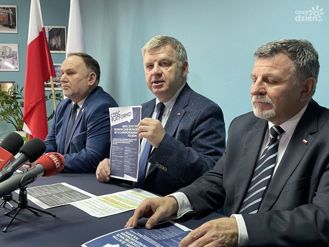 Parlamentarzyści PiS mówią "CZEŚĆ" Platformie