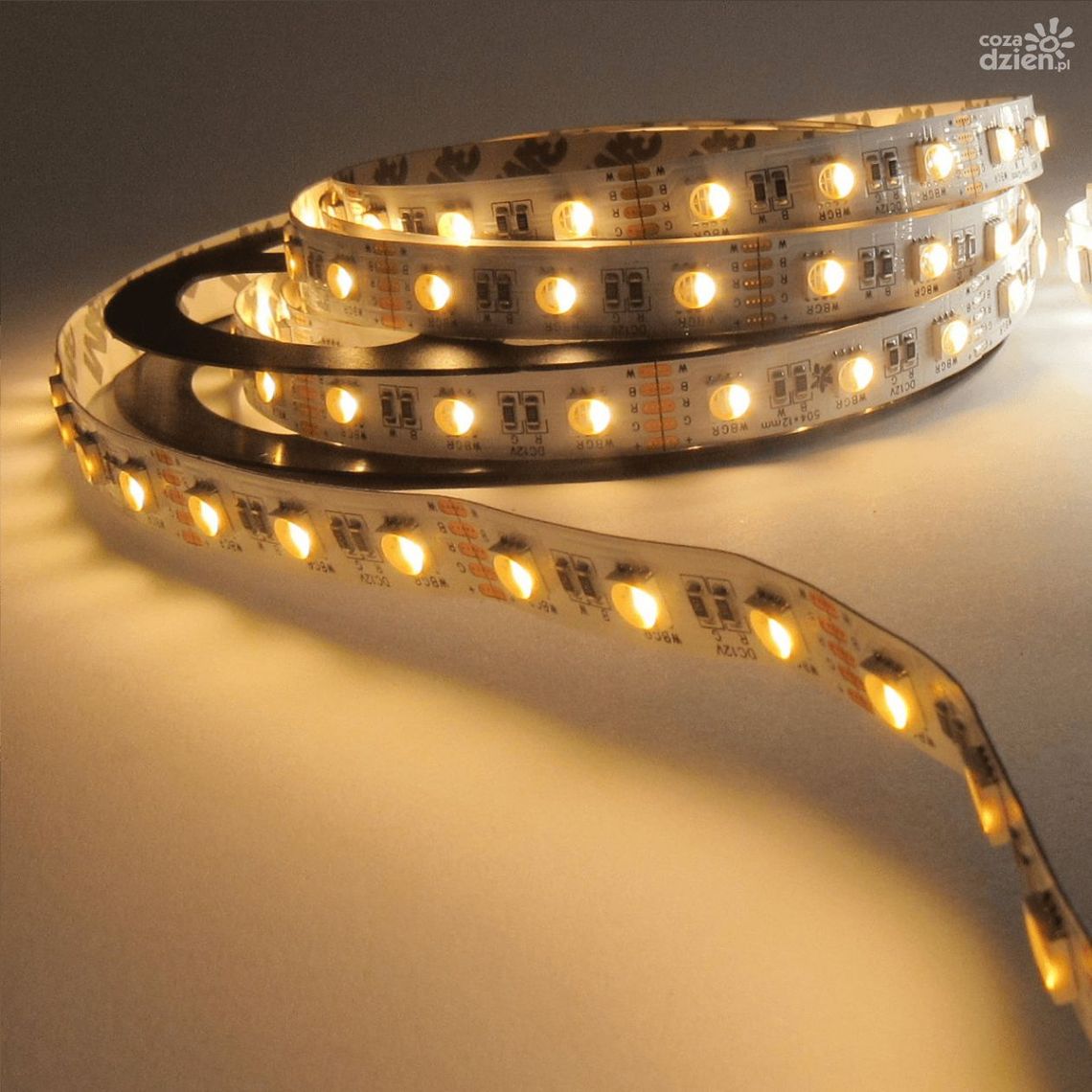 Pasek LED w nowoczesnym wnętrzu