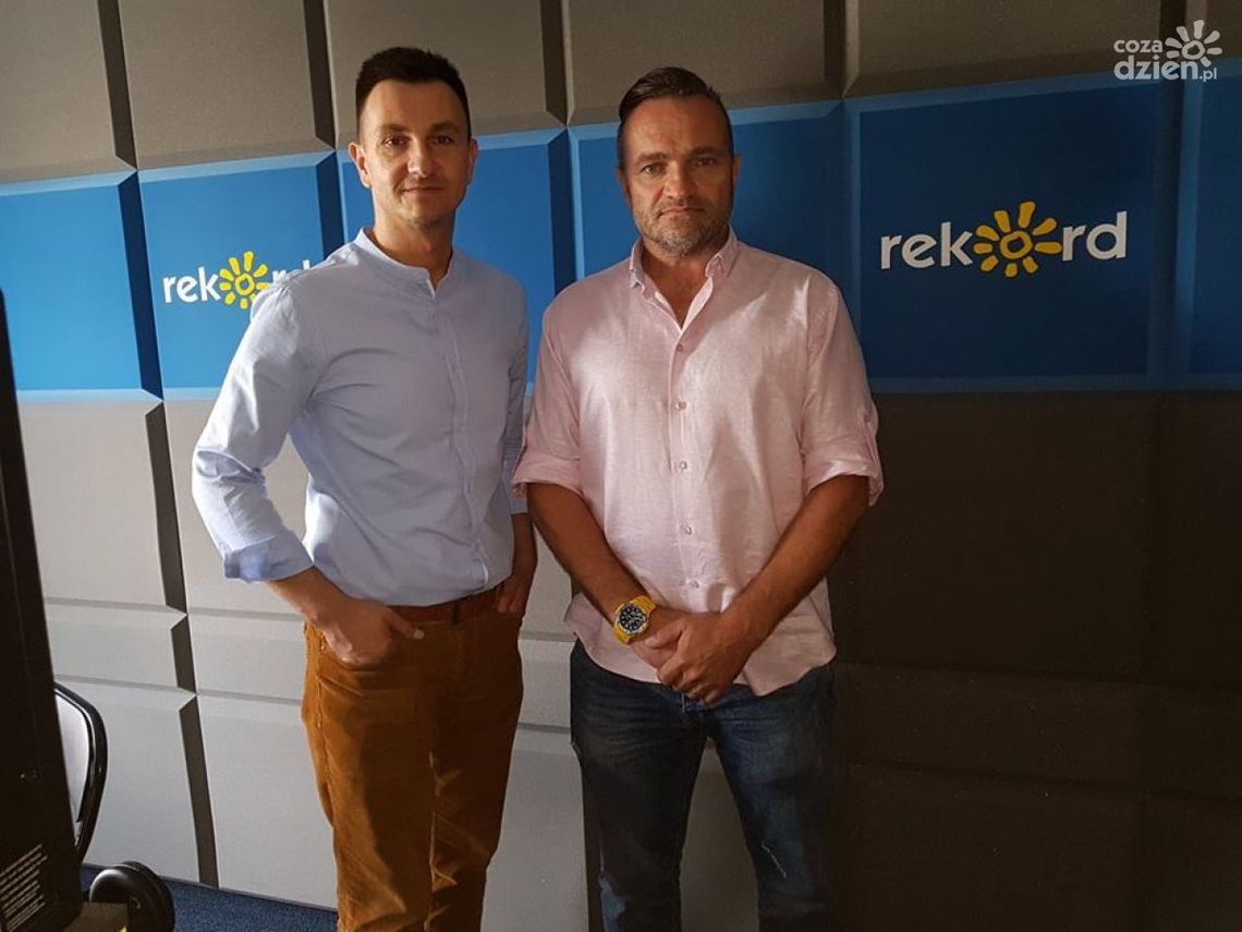 PAWEŁ DELEGIEWIECZ - Scorpion i stare samochody PAWEŁ DELEGIEWIECZ - Scorpion i stare samochody