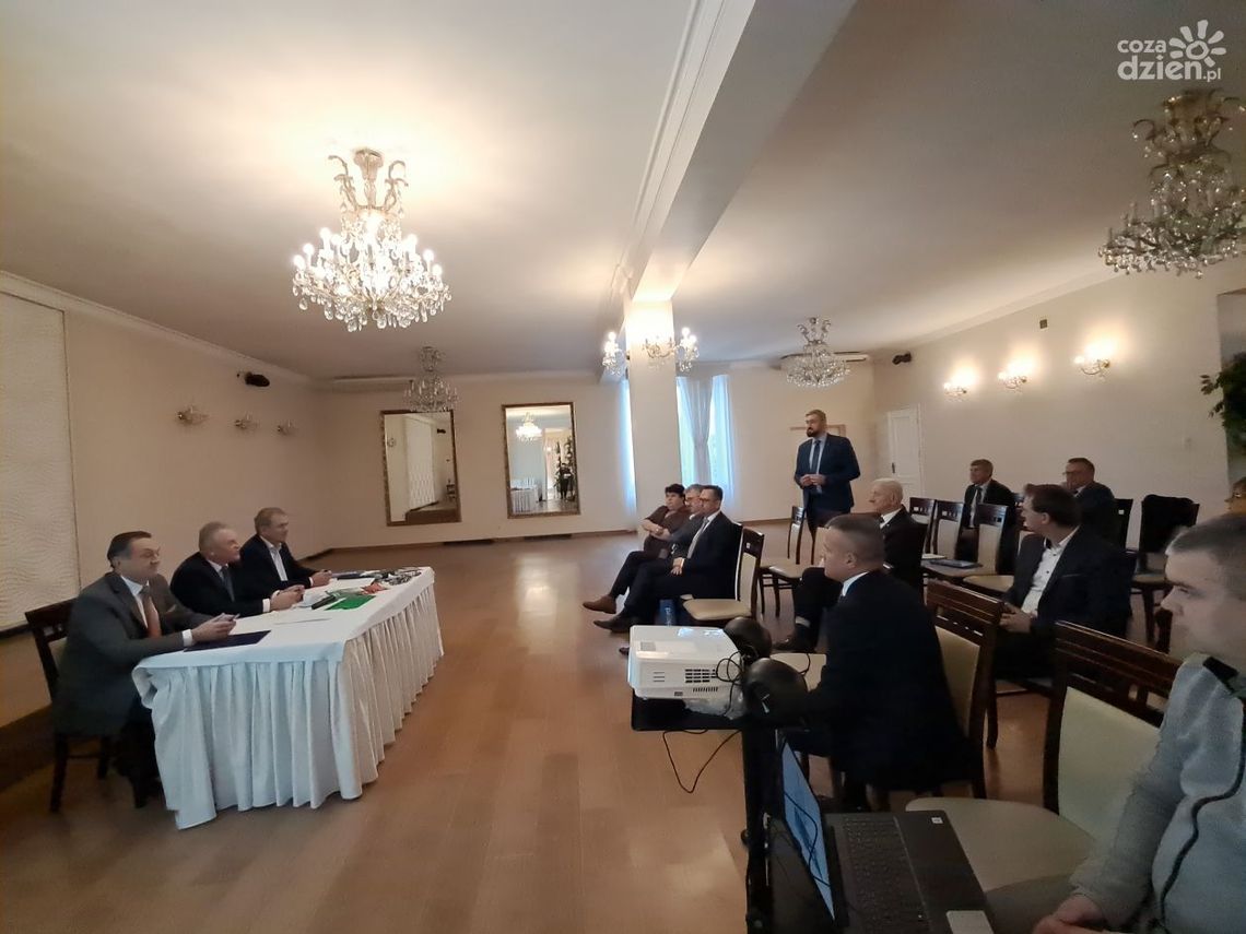 Petycja starostów o zwiększenie dofinansowania szpitali powiatowych Petycja starostów o zwiększenie dofinansowania szpitali powiatowych