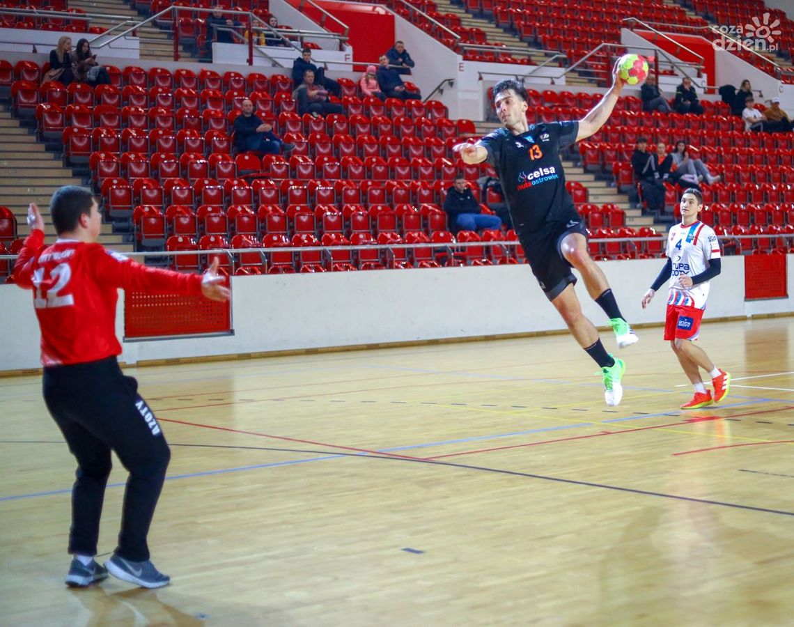 Pewna wygrana szczypiornistów KSZO w sparingu z rezerwami Azotów Puławy Pewna wygrana szczypiornistów KSZO w sparingu z rezerwami Azotów Puławy