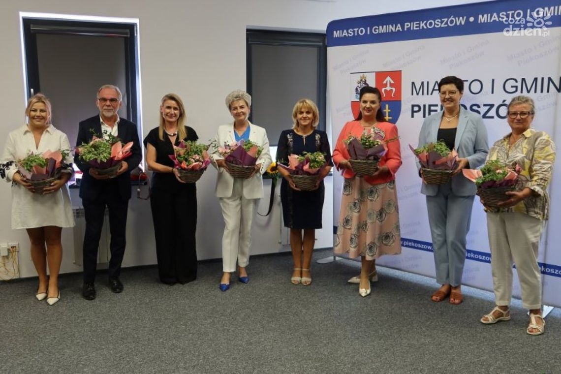 Piekoszowscy nauczyciele z awansem zawodowym Piekoszowscy nauczyciele z awansem zawodowym