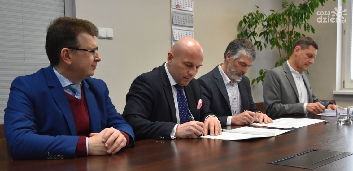 Pierwsza fabryka w ostrowieckim kompleksie inwestycyjnym Pierwsza fabryka w ostrowieckim kompleksie inwestycyjnym