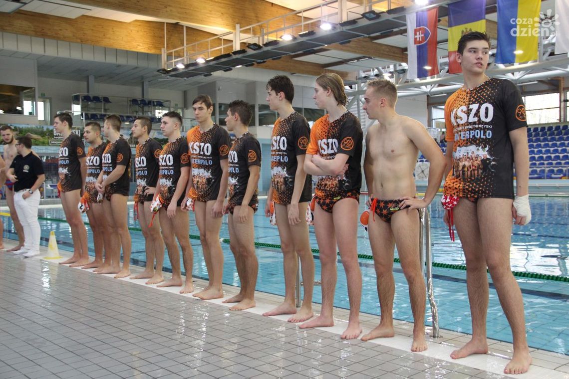 Pierwsze punkty waterpolistów KSZO