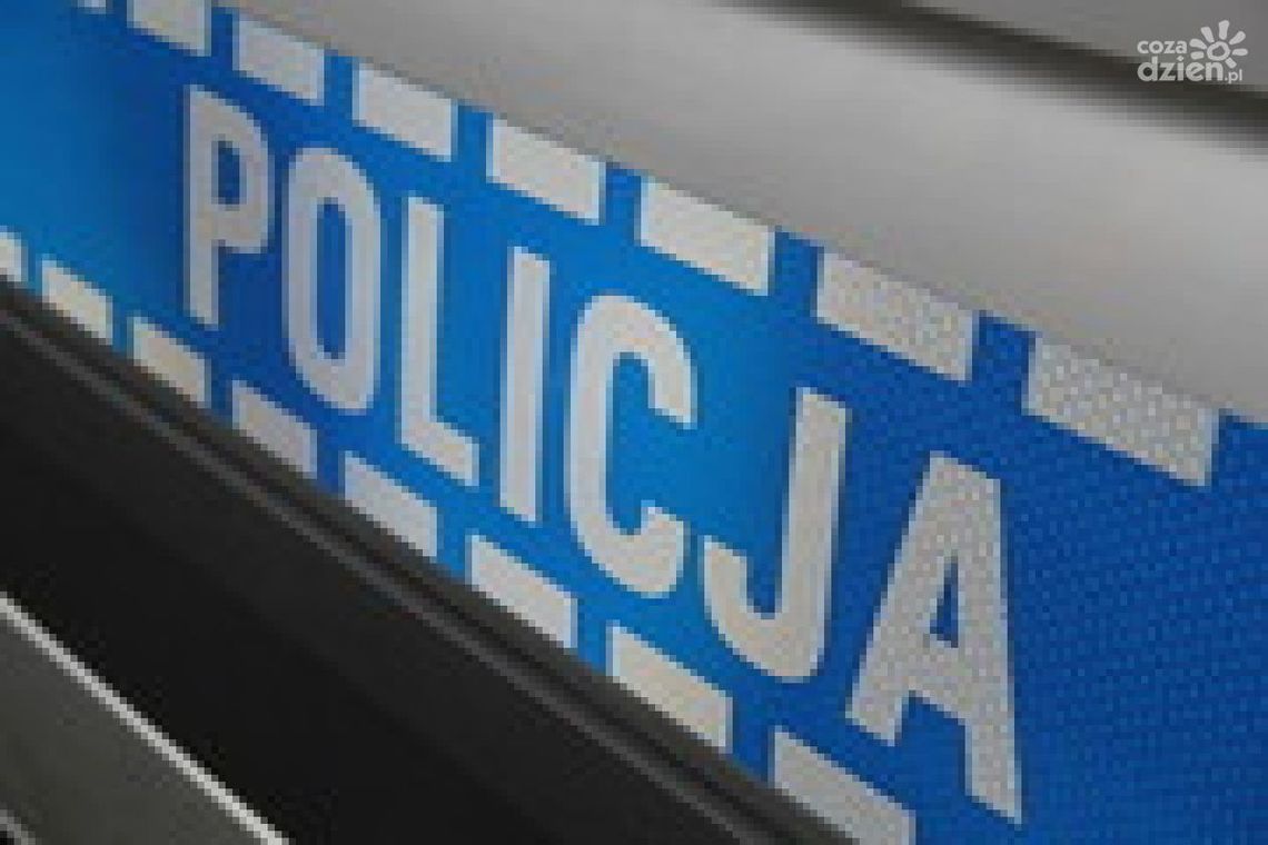 Pijana kobieta spowodowała kolizję autem bez badań technicznych 