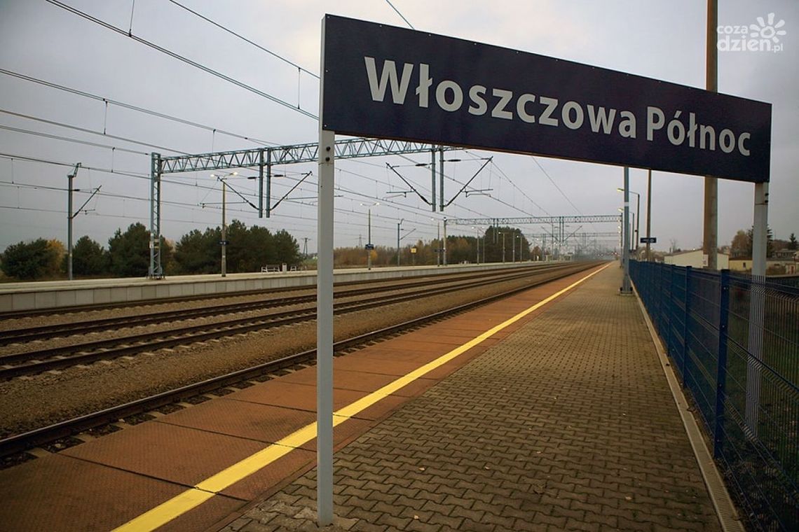 Pijana w pociągu opiekowała się dzieckiem Pijana w pociągu opiekowała się dzieckiem