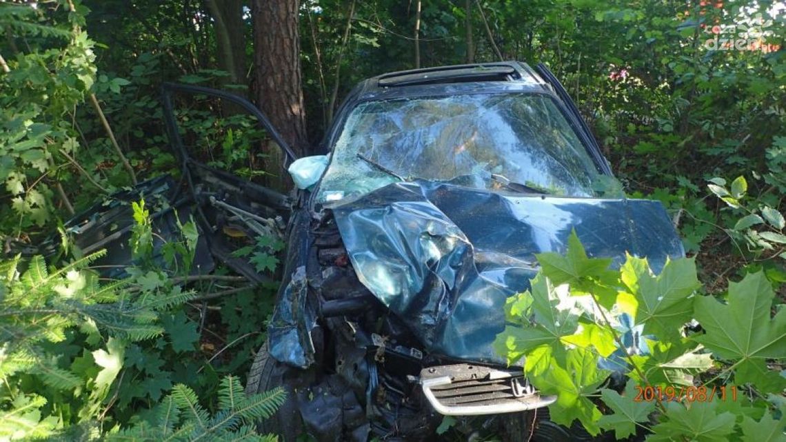 Pijany wpadł do rowu i dachował Pijany wpadł do rowu i dachował