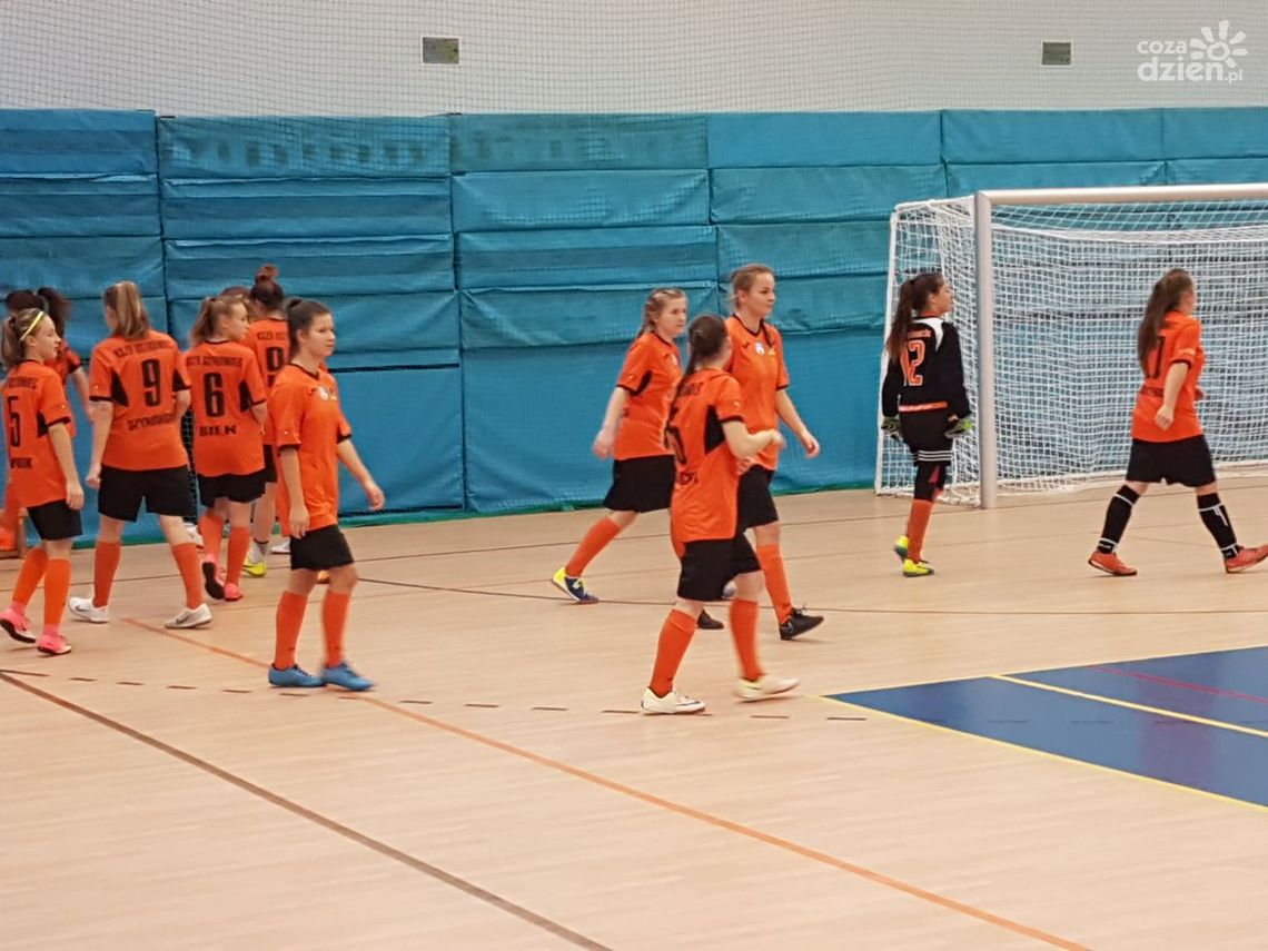 Piłkarki KSZO otarły się o podium Piłkarki KSZO otarły się o podium