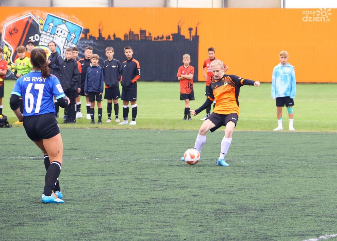 Piłkarki KSZO wracają do gry