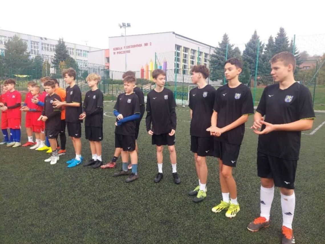 Piłkarskie emocje w Pińczowie Piłkarskie emocje w Pińczowie
