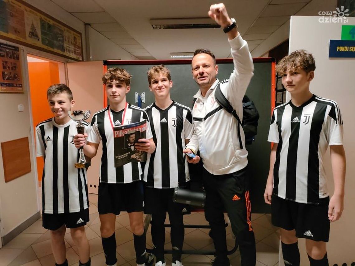 Piłkarskie trójki dla rocznika 2011 w Kielcach