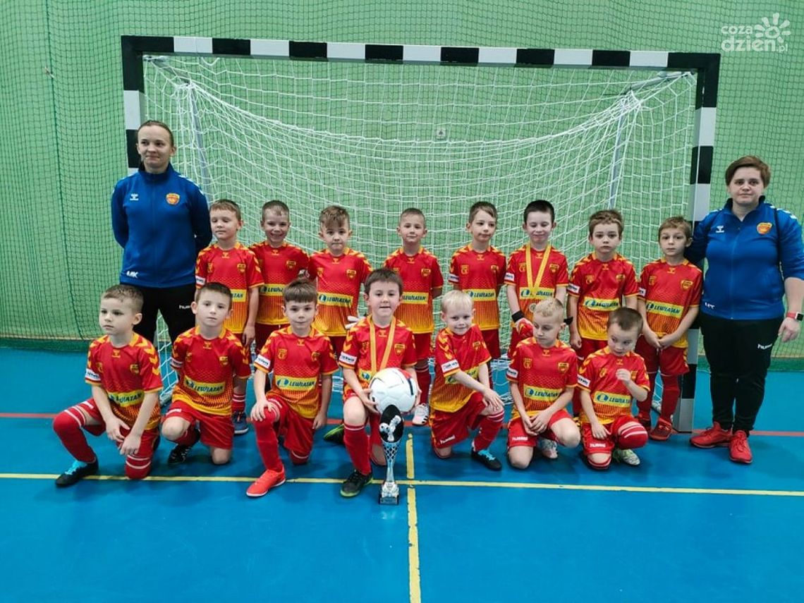 Piłkarskie trójki dla rocznika 2015 i młodszych