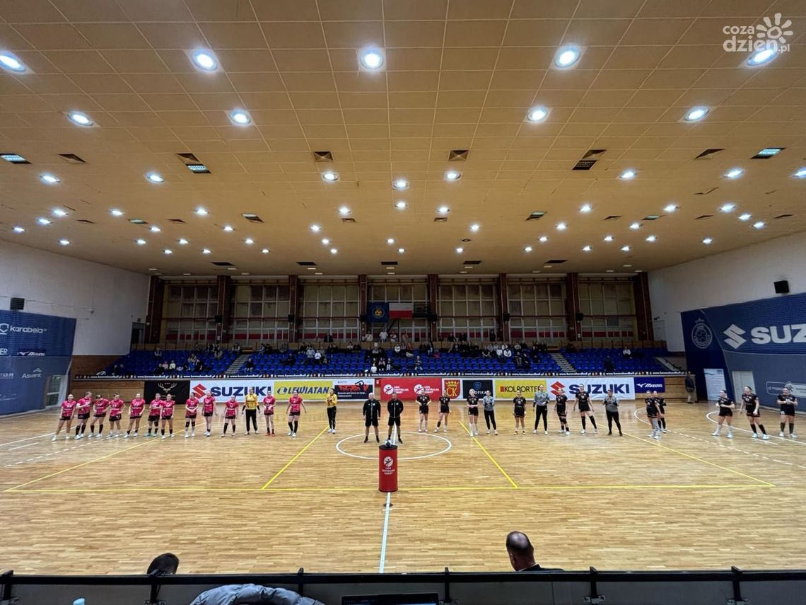 ,,Pink Power" pokazały moc przy Krakowskiej ,,Pink Power" pokazały moc przy Krakowskiej