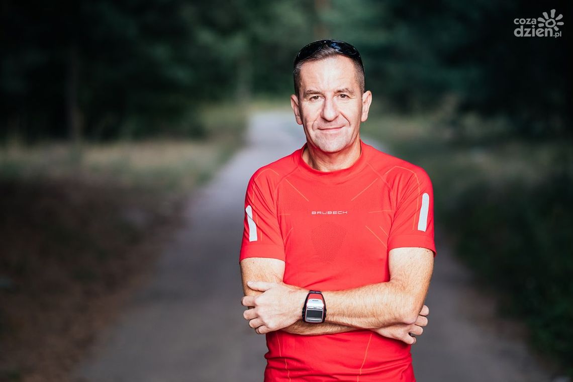 PIOTR DASIOS - on jest formalnie zabiegany! PIOTR DASIOS - on jest formalnie zabiegany!