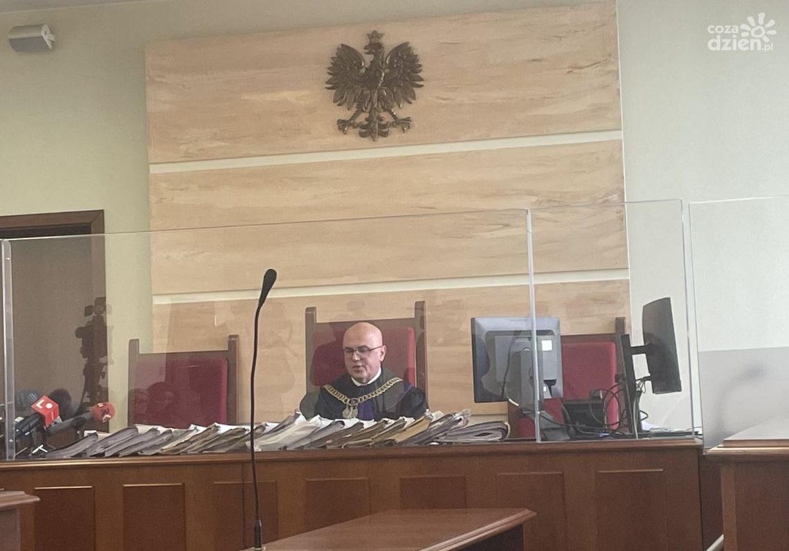 Piotr M. skazany na 14 lat więzienia za spowodowanie śmierci pięciu osób w wypadku w Boksycce Piotr M. skazany na 14 lat więzienia za spowodowanie śmierci pięciu osób w wypadku w Boksycce