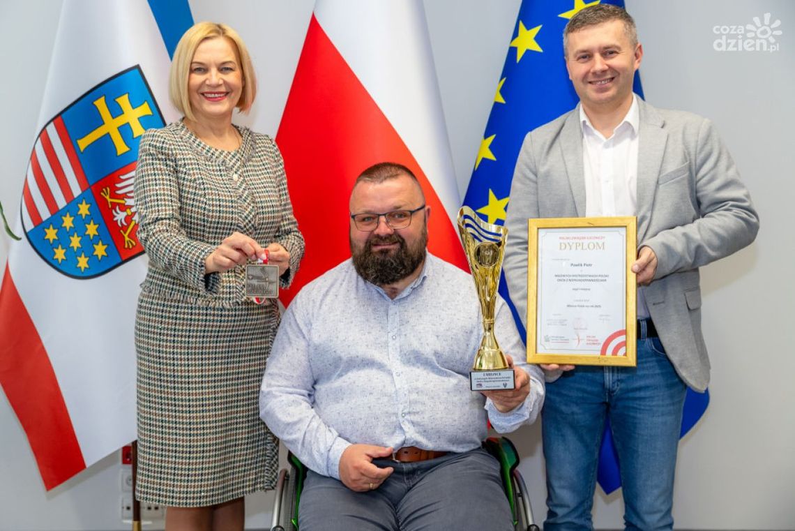 Piotr Pawlik Mistrzem Polski 2025 roku w Halowych Mistrzostwach Polski Osób z Niepełnosprawnościami Piotr Pawlik Mistrzem Polski 2025 roku w Halowych Mistrzostwach Polski Osób z Niepełnosprawnościami