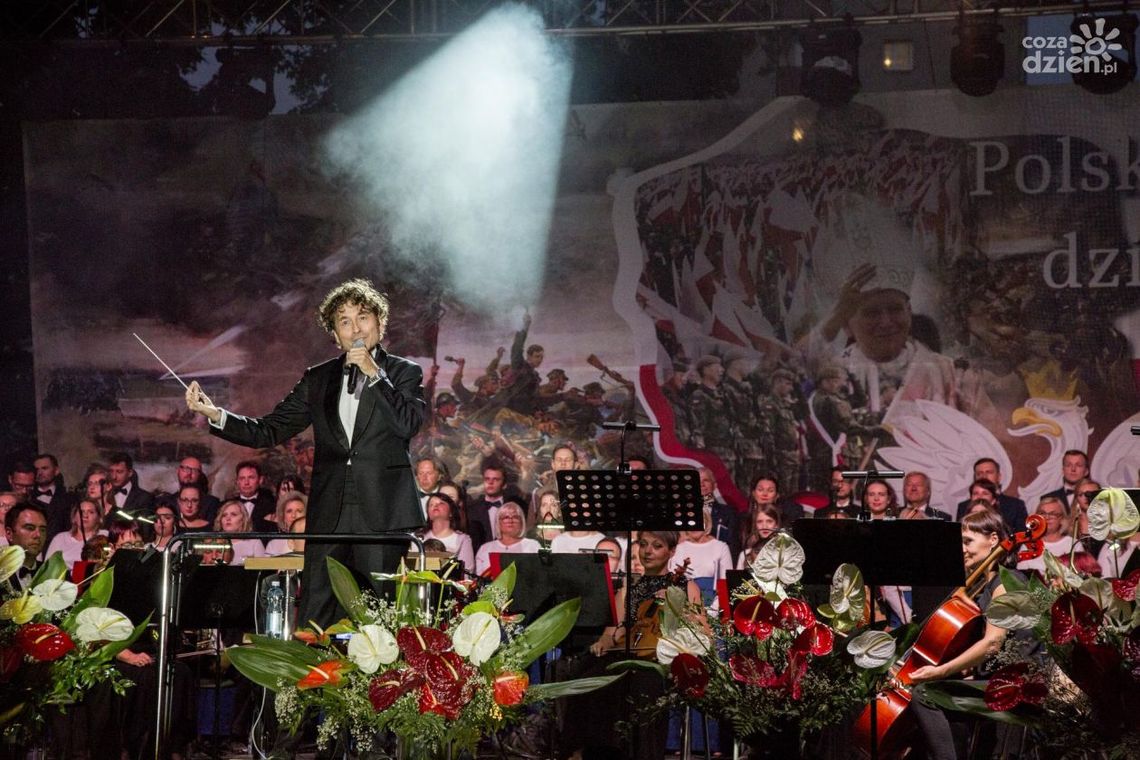 Piotr Rubik wystąpi przy kieleckim WDK. Koncert "Polska dziękuje. W imię wolności"