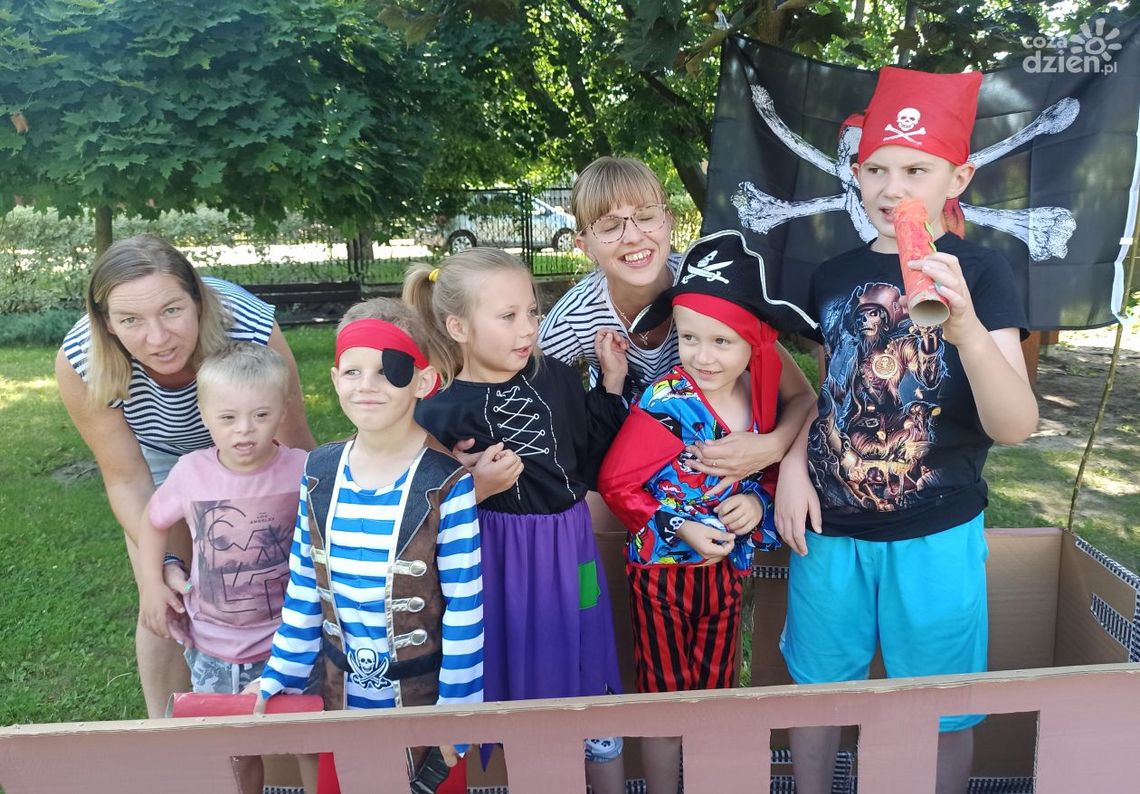 Pirackie wakacje w ostrowieckim "Promyku" Pirackie wakacje w ostrowieckim "Promyku"