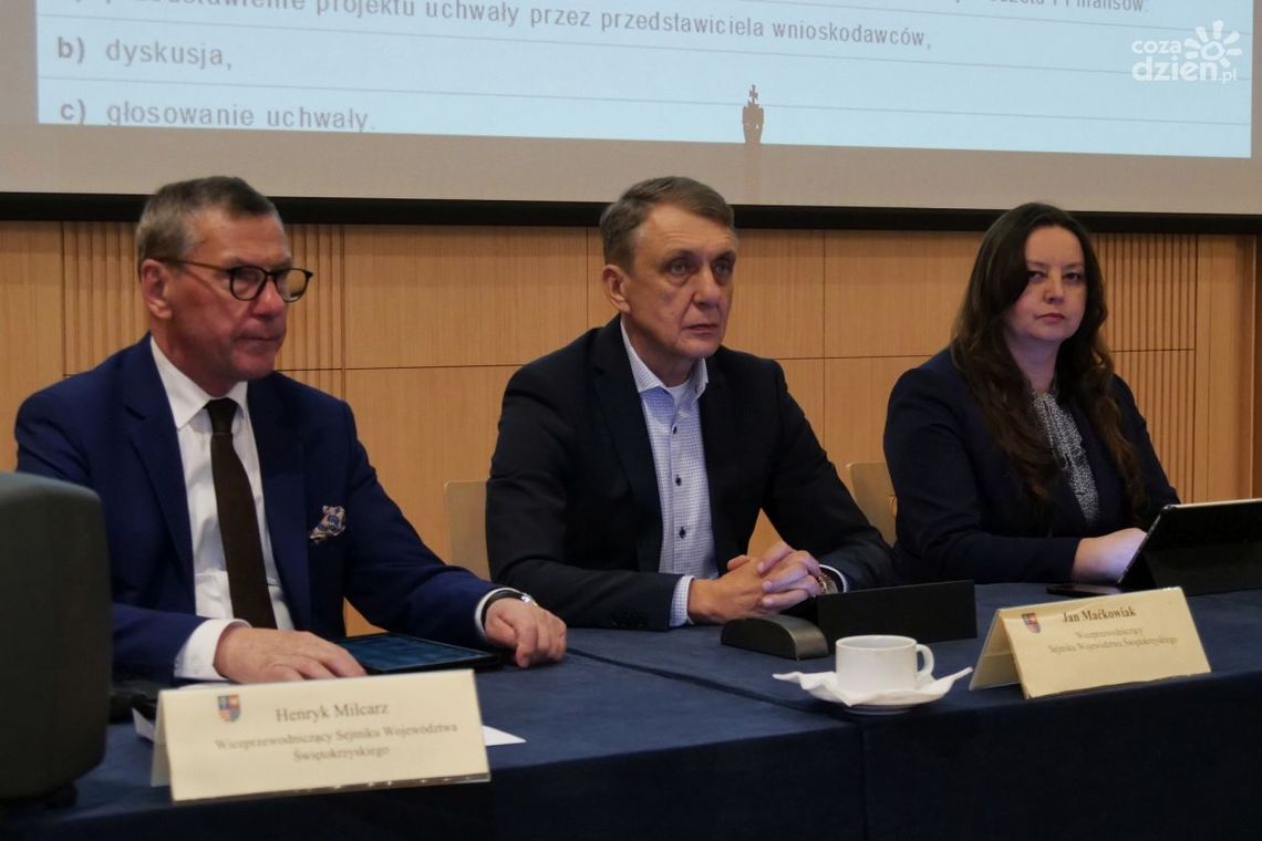 PiS traci władzę we władzach sejmiku i jego komisjach PiS traci władzę we władzach sejmiku i jego komisjach