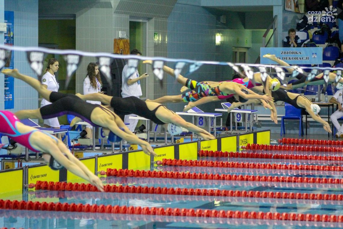 Pływacy KSZO z medalami Mistrzostw Polski