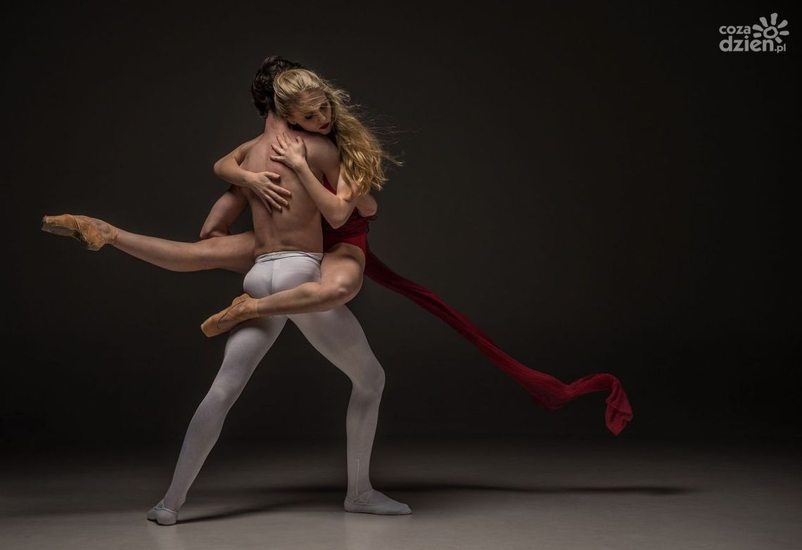 Poczuj taneczną pasję! Zajęcia taneczne w Sędziszowie Poczuj taneczną pasję! Zajęcia taneczne w Sędziszowie