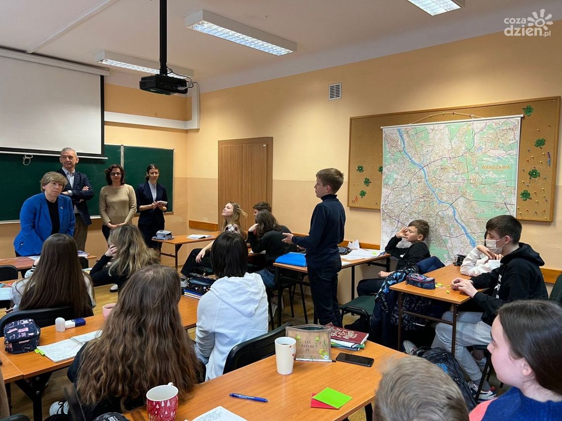 Podstawy programowe w szkołach muszą być uaktualnione Podstawy programowe w szkołach muszą być uaktualnione