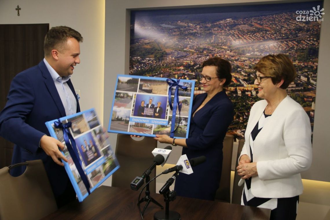 Podziękowanie za współpracę Podziękowanie za współpracę