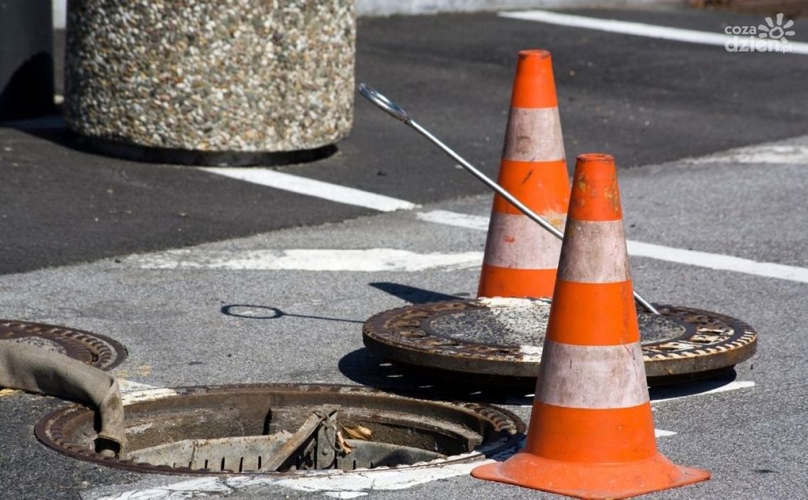 Pogotowie kanalizacyjne. Kiedy warto do nich zadzwonić.