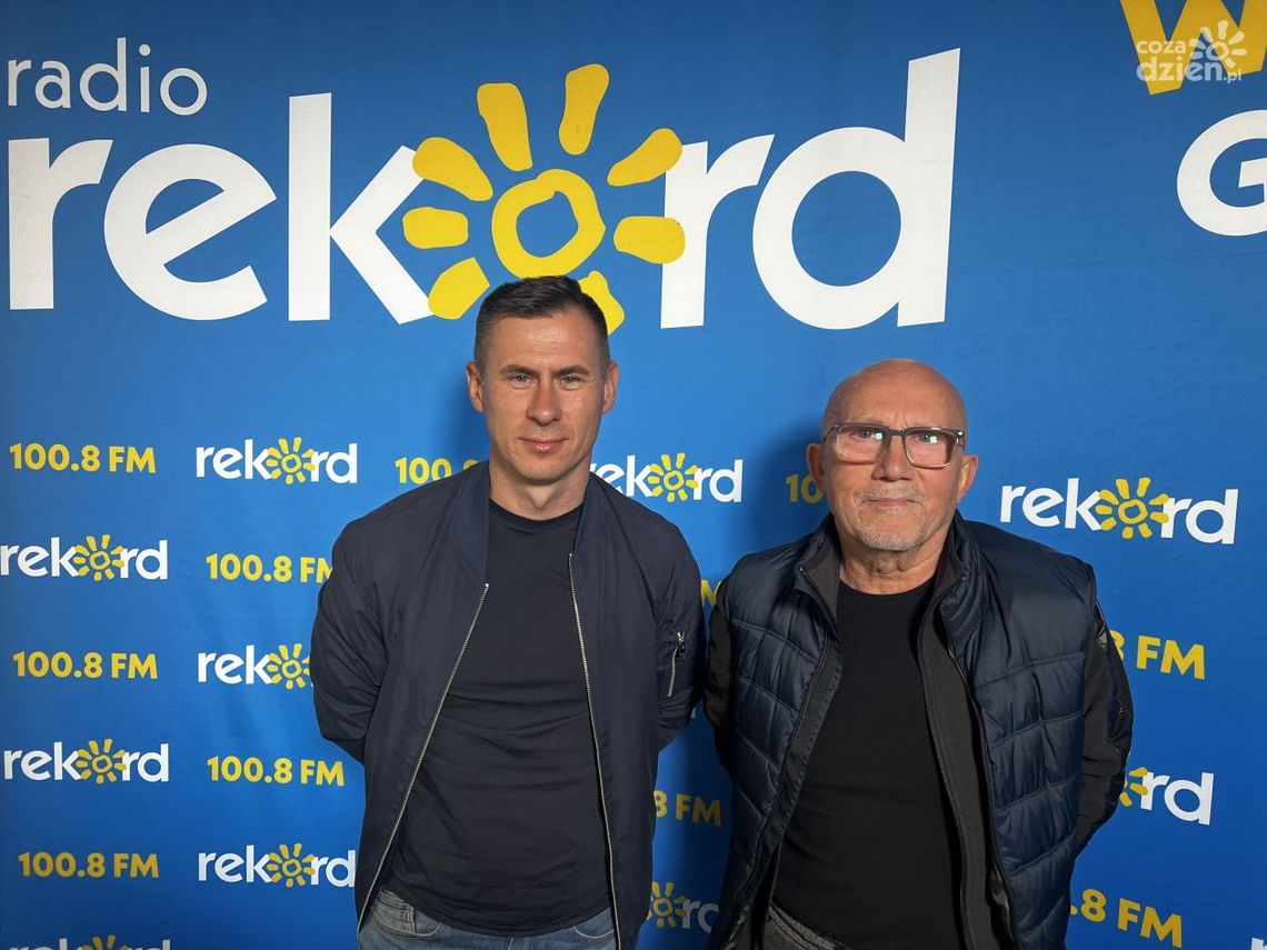 Pół wieku futbolu akademickiego – 50 lat sekcji piłki nożnej Politechniki Świętokrzyskiej Pół wieku futbolu akademickiego – 50 lat sekcji piłki nożnej Politechniki Świętokrzyskiej