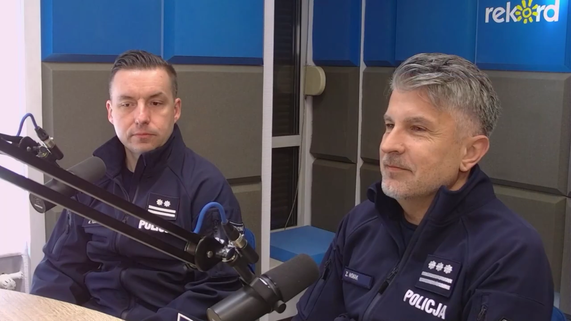 Policja w Kielcach wzmacnia walkę z cyberprzestępczością i ostrzega przed rosnącą falą oszustw Policja w Kielcach wzmacnia walkę z cyberprzestępczością i ostrzega przed rosnącą falą oszustw