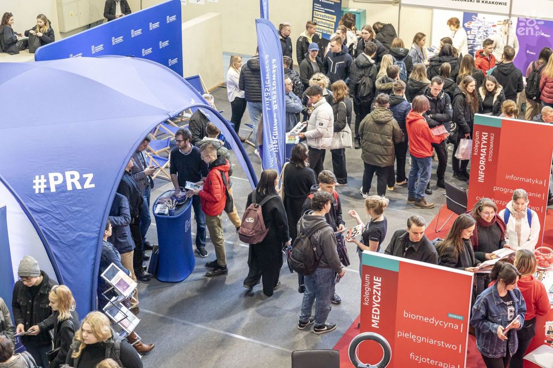 Politechnika Rzeszowska na Targach Edukacji i Biznesu w Starachowicach Politechnika Rzeszowska na Targach Edukacji i Biznesu w Starachowicach