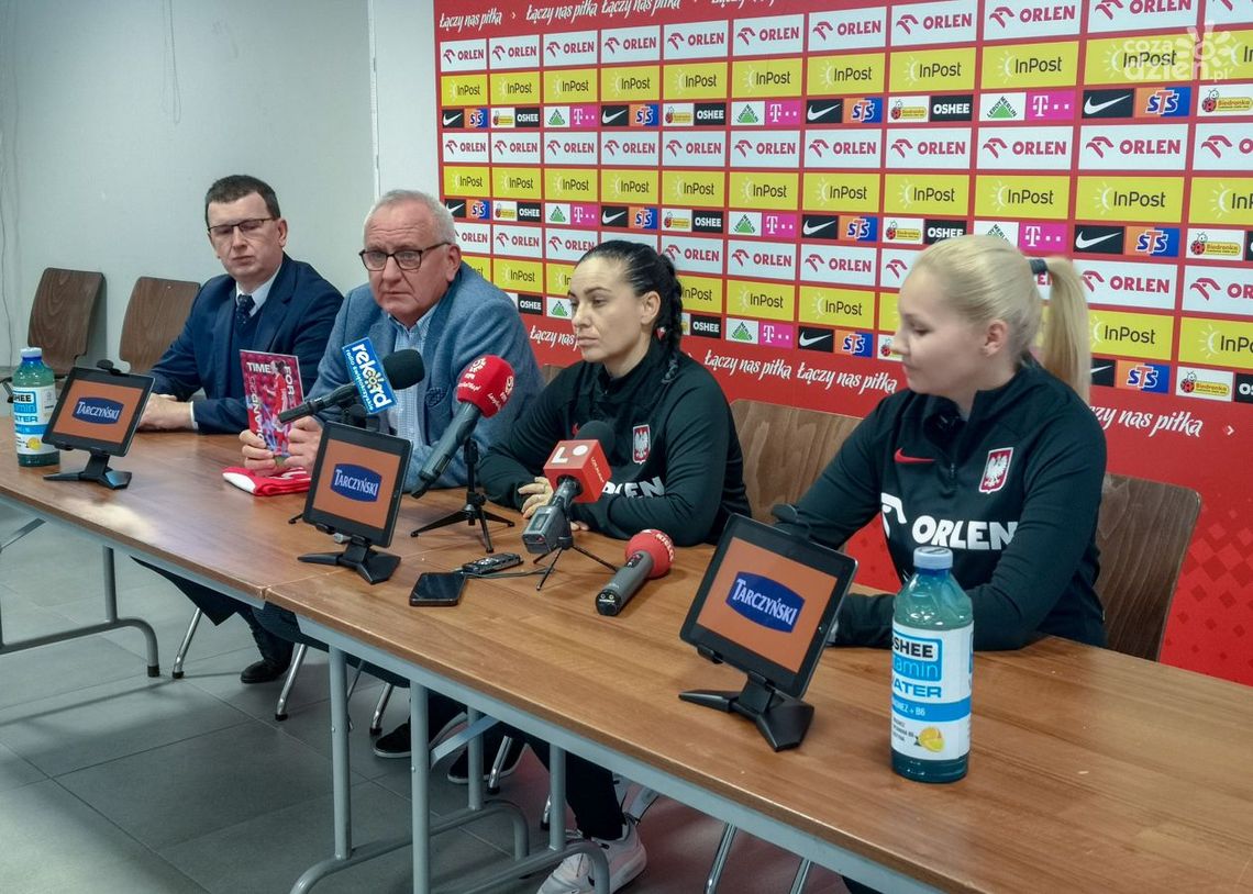 Polska - Rumunia 11 Listopada w Ostrowcu Świętokrzyskim Polska - Rumunia 11 Listopada w Ostrowcu Świętokrzyskim