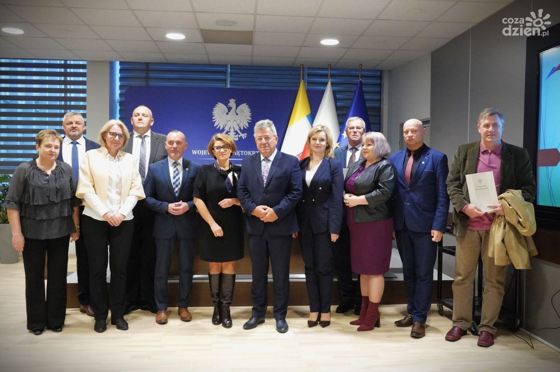 Pomoc na usuwania skutków klęsk żywiołowych Pomoc na usuwania skutków klęsk żywiołowych