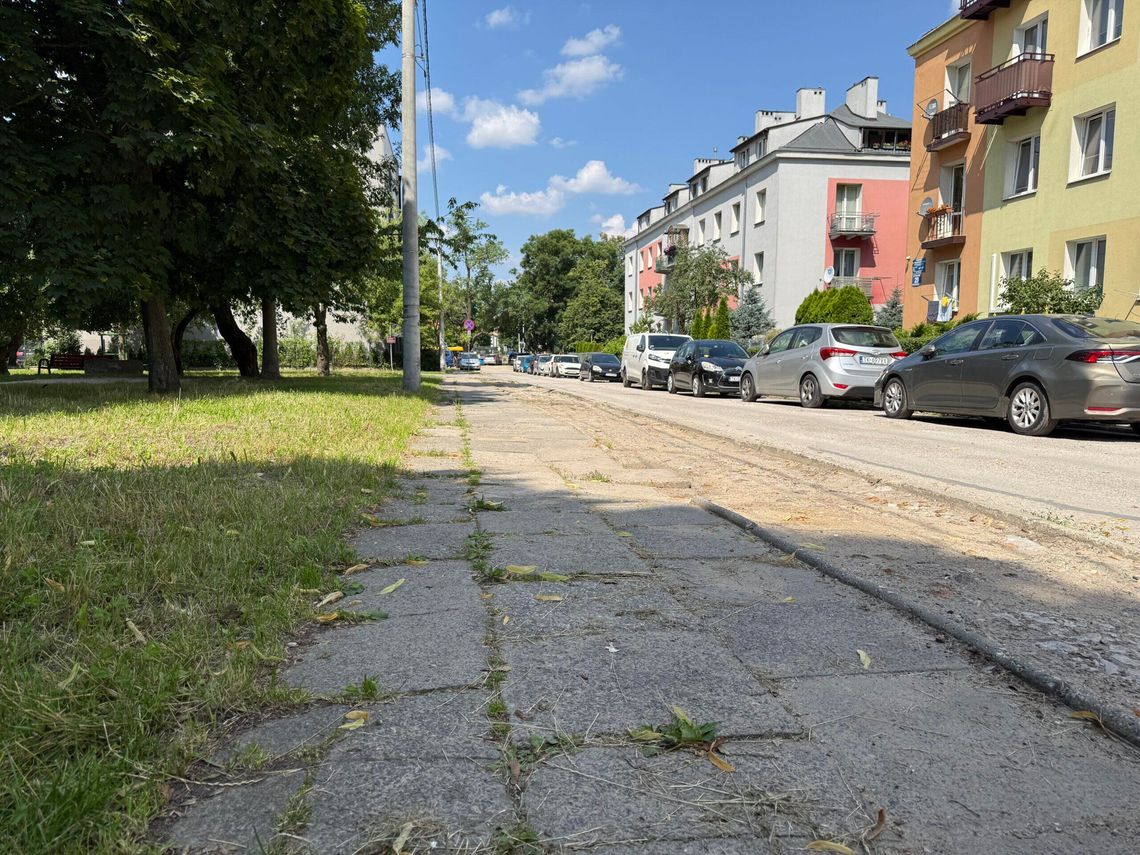 Pomorska zyska nowy chodnik i miejsca parkingowe Pomorska zyska nowy chodnik i miejsca parkingowe