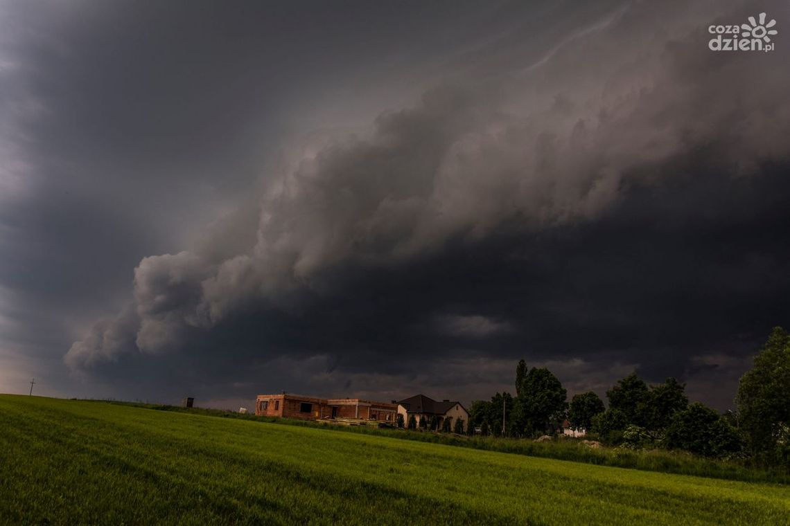 Poniedziałek z burzami w regionie. RCB wysłał ostrzeżenia. Poniedziałek z burzami w regionie. RCB wysłał ostrzeżenia.