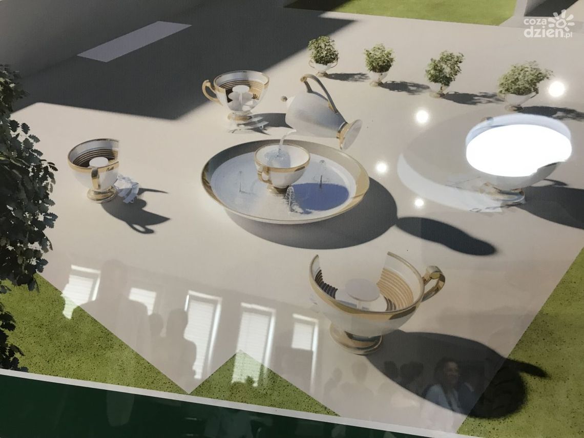 Porcelanowa fontanna na ćmielowskim Rynku Porcelanowa fontanna na ćmielowskim Rynku