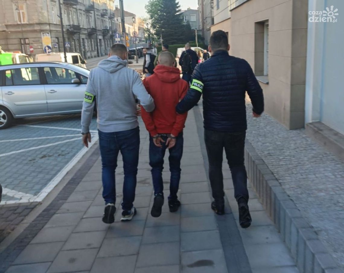 Pościel nie uchroniła przed aresztowaniem 