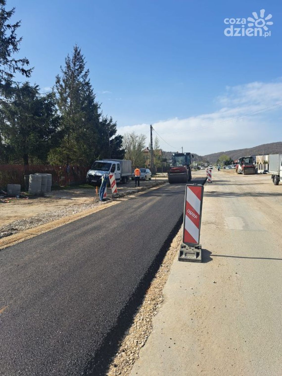 Postępują prace na al. Górników Staszicowskich