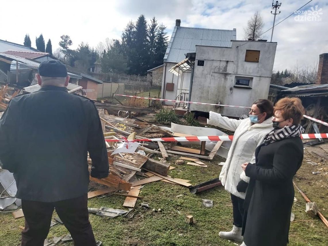 Poszkodowani w wyniku wybuchu gazu w Ćmielowie otrzymają pomoc Poszkodowani w wyniku wybuchu gazu w Ćmielowie otrzymają pomoc